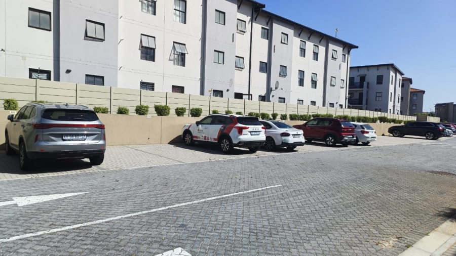To Let 3 Bedroom Property for Rent in Parklands East Western Cape